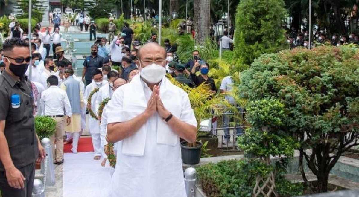 पैट्रियट्स डे पर मणिपुर के मुख्यमंत्री ने किया शहीदों को याद पैट्रियट्स डे पर मणिपुर के मुख्यमंत्री ने किया शहीदों को याद